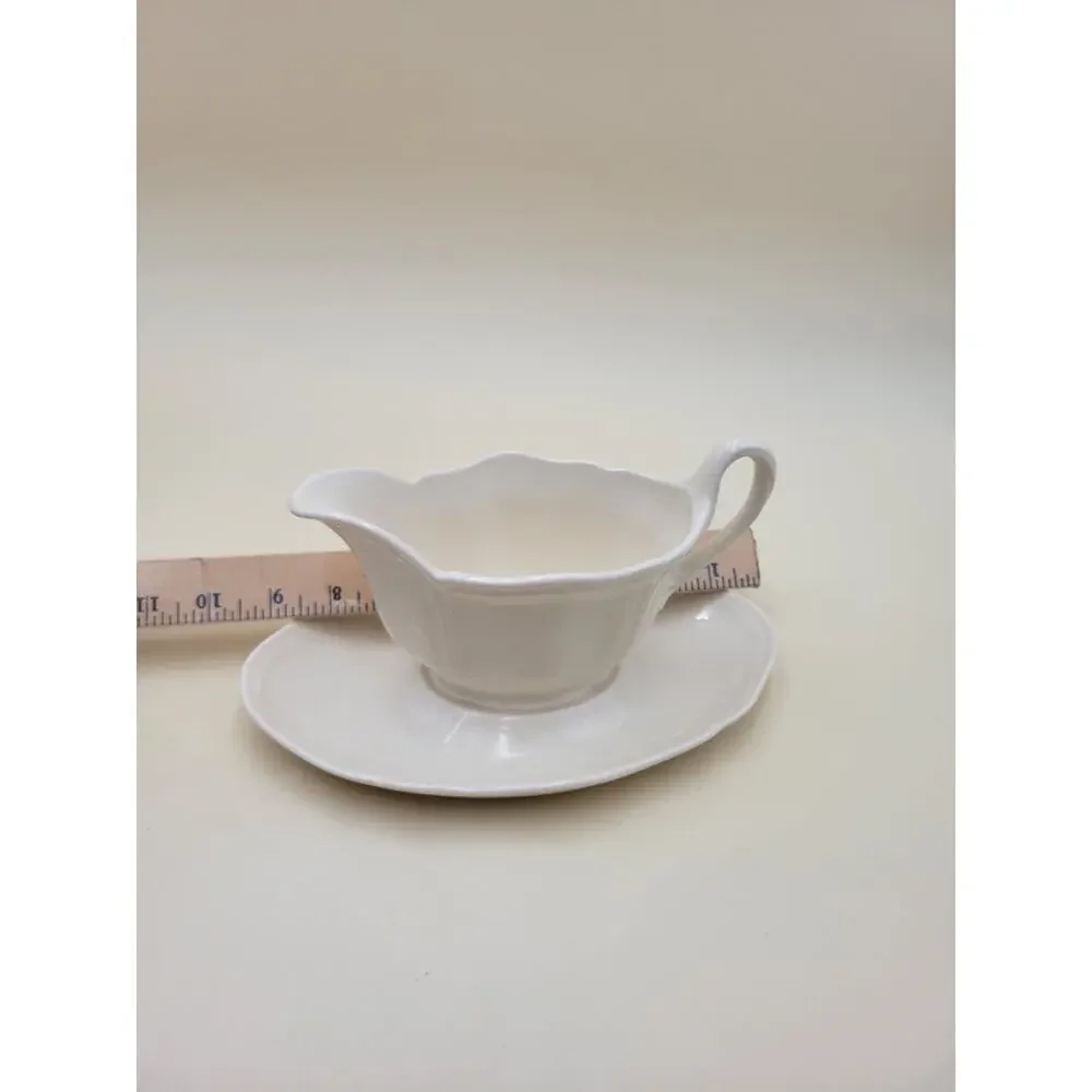 Wedgwood Queens Shape Ceramic Gravy Boat with Saucer White Scalloped Rim